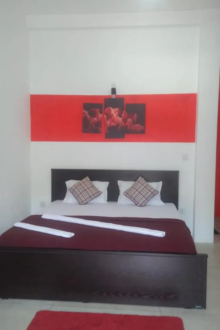 Royal Palace Hotel Negombo