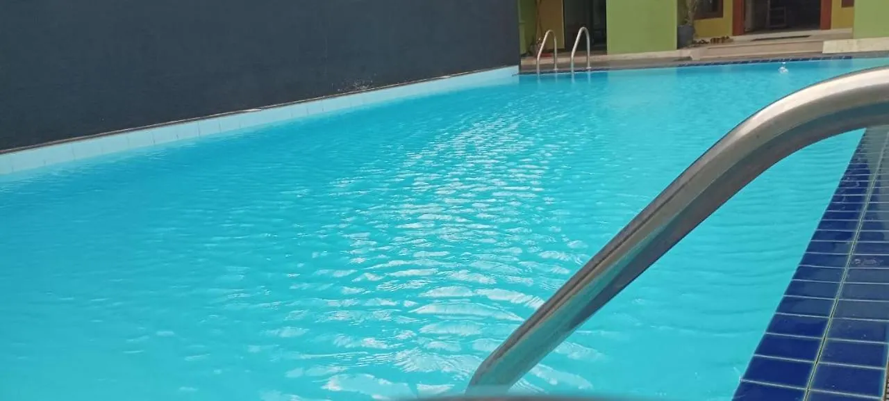 Royal Palace Hotel Negombo