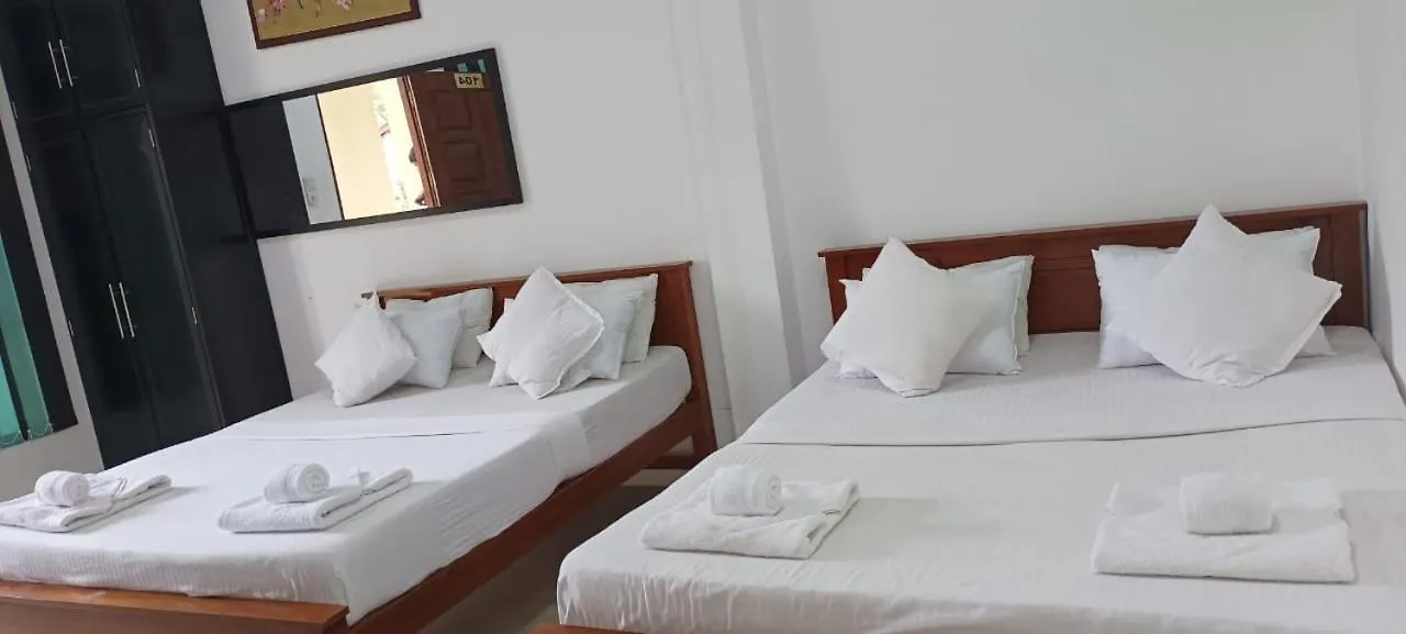 Royal Palace Hotel Negombo